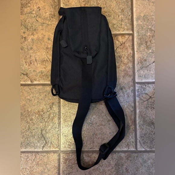 NWT Highland Tactical Rex EDC Crossbody Sling Bag Molle Webbing - Picture 2 of 8